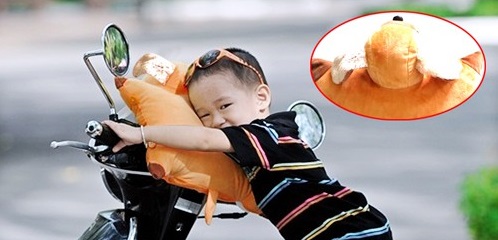 Gối đi xe cho bé