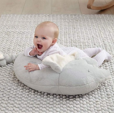 Tummy Time là gì? Hướng dẫn tập đúng cách cho trẻ sơ sinh