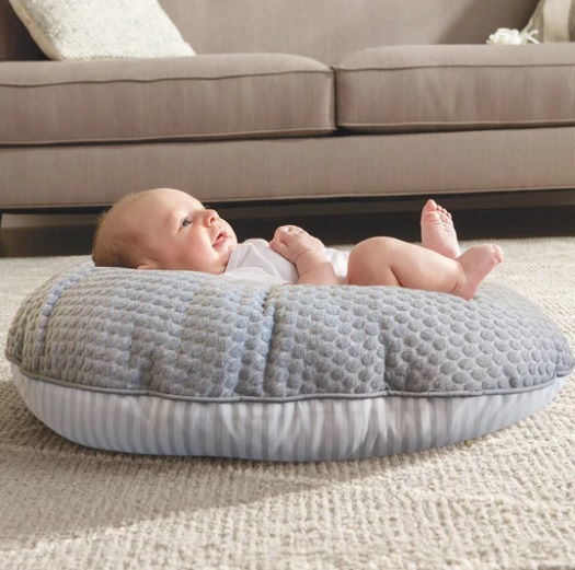So sánh gối chống trào ngược boppy lounger với gối roroto bebe