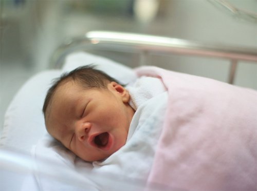 Bảng thời gian ngủ của trẻ sơ sinh