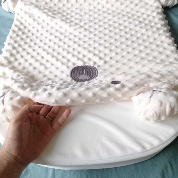 Cách vệ sinh đệm chống trào ngược Veeou