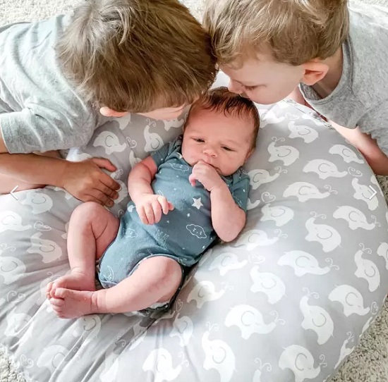 Cách sử dụng gối chống trào ngược Boppy