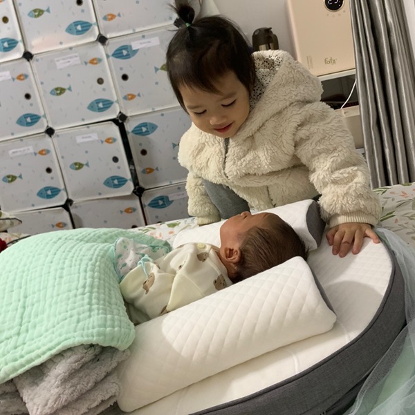 Gối chống trào ngược cho bé có tác dụng gì