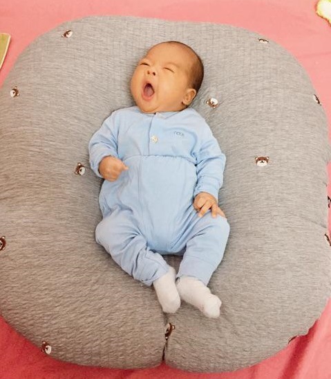 Review gối chống trào ngược rototo bebe