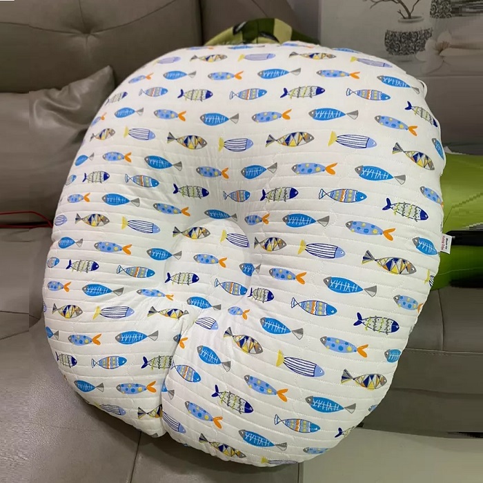 GỐI CHỐNG TRÀO NGƯỢC CHO TRẺ SƠ SINH VUÔNG TRÒN