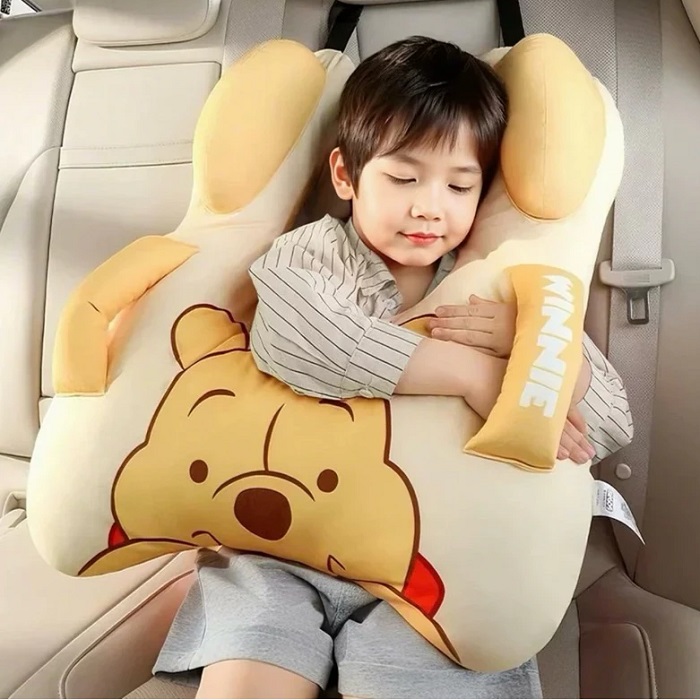 GỐI ÔM TỰA ĐẦU KHI ĐI XE Ô TÔ CHO BÉ