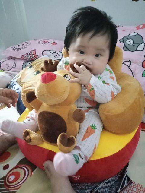 Review-ghe-tap-ngoi-cho-be-Huggies
