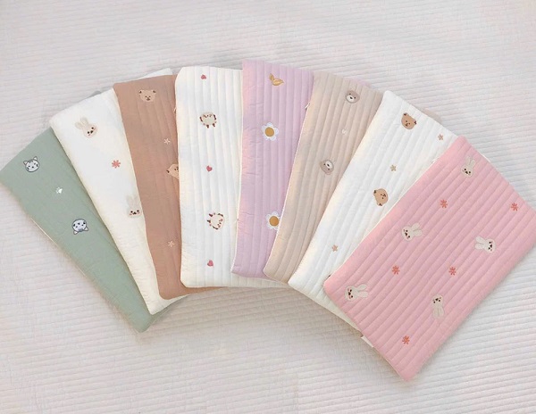 goi-cao-su-cho-be-so-sinh-monona-h8