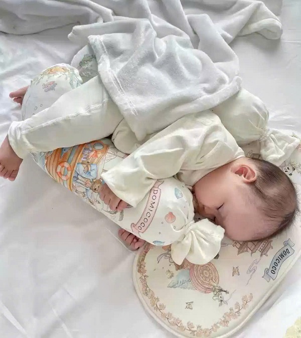 goi-chan-lung-cho-be-domicoco-h10