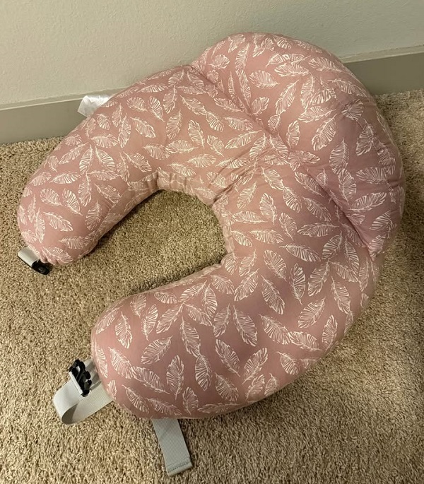 goi-cho-be-bu-momcozy-np001-h10