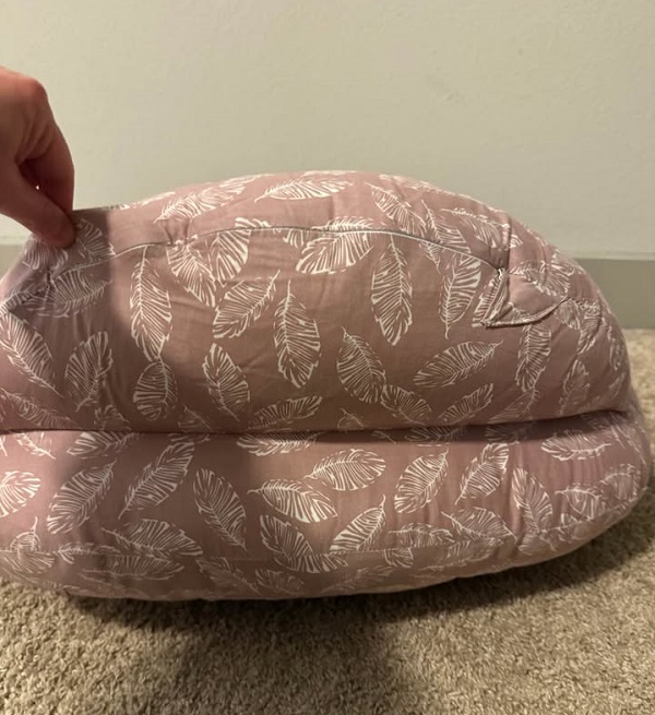 goi-cho-be-bu-momcozy-np001-h12