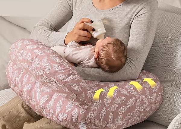 goi-cho-be-bu-momcozy-np001-h7