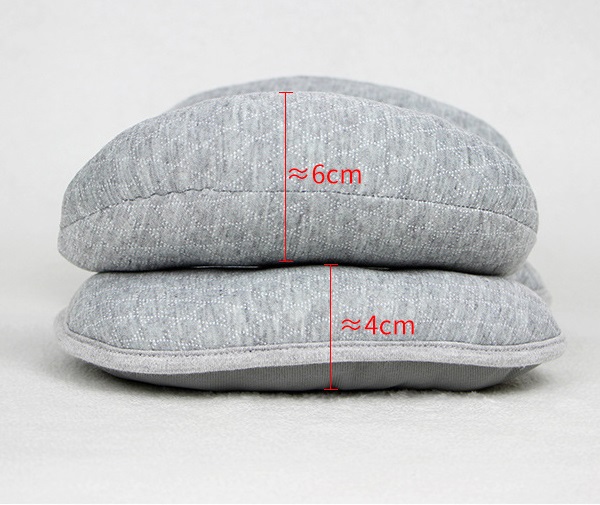 goi-giu-cho-be-tren-ghe-xe-o-to-16