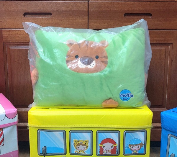 goi-ke-dau-cho-be-khi-di-xe-may-molfix-h9