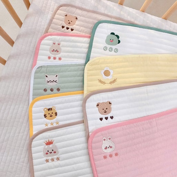 goi-mat-cho-tre-so-sinh-monona-h10