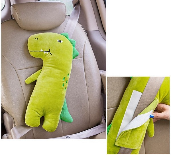 goi-om-di-xe-o-to-hinh-thu-cho-be-1079-1