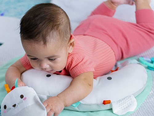 tummy-time-la-gi-huong-dan-tap-dung-cach-cho-tre-so-sinh-hinh-3